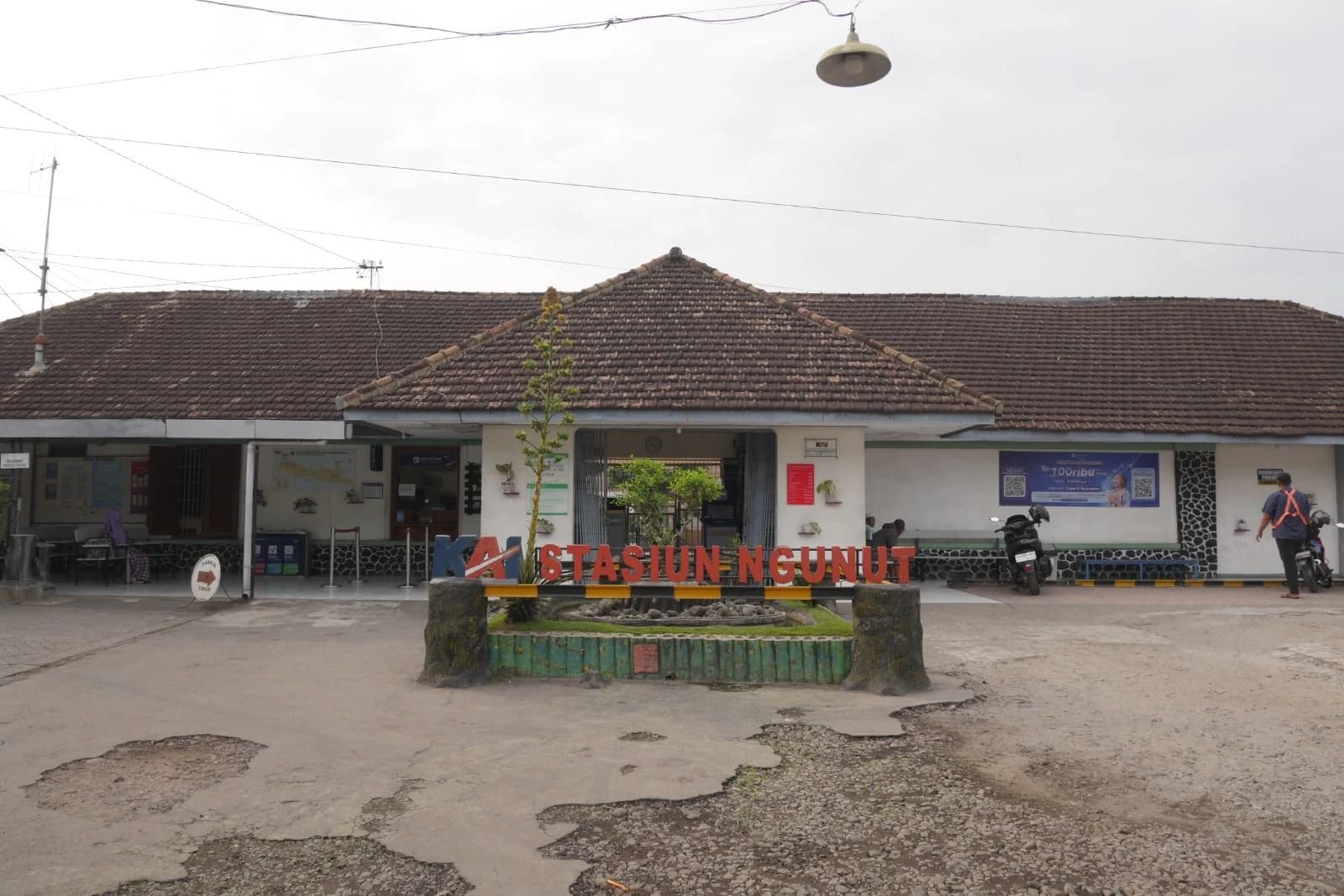 Stasiun Ngunut Jaga Mobilitas Warga Blitar–Tulungagung Tetap Terhubung
