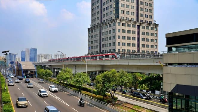 LRT (Light Rail Transit)
