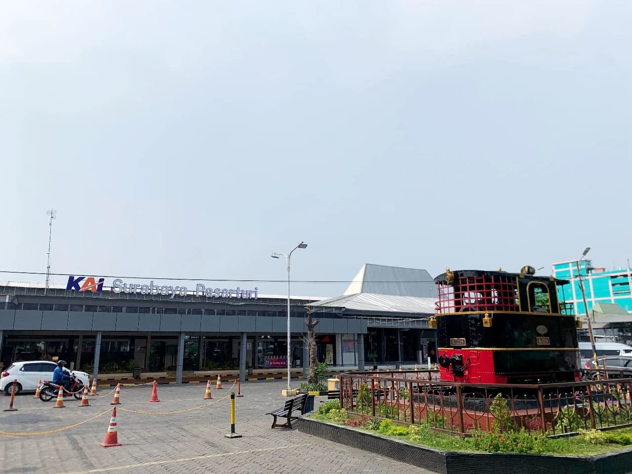 Stasiun Surabaya Pasar Turi