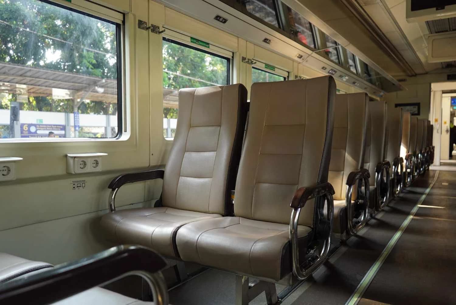 Kereta Ekonomi
