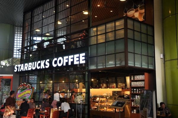 Starbucks Buka Gerai Pertama di Stasiun Gambir