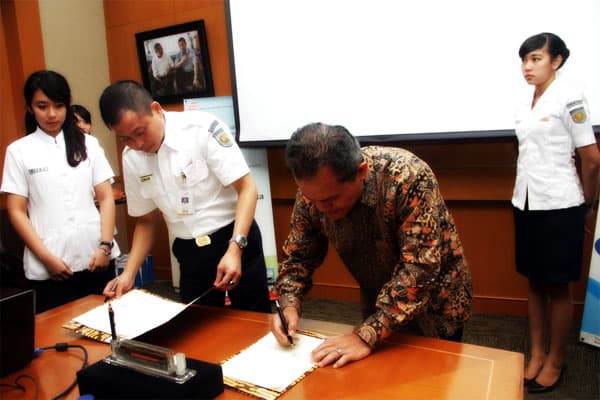 PT KAI Jalin Kerjasama dengan PT Indofarma Bidang Pelayanan Obat-obatan