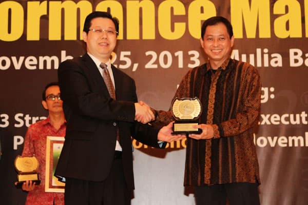 PT KAI Mendapatkan Penghargaan The Best In Leading Change