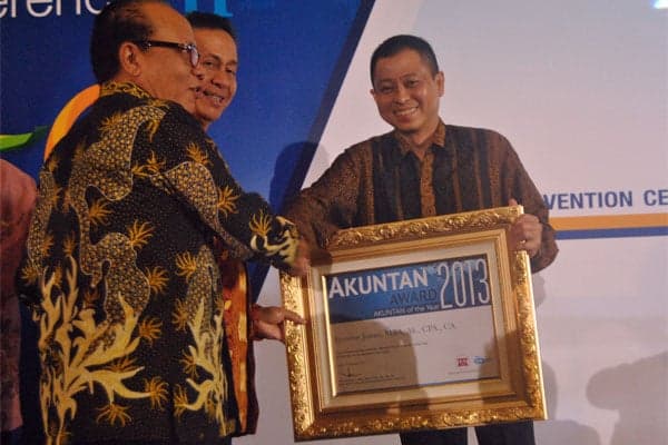 "Akuntan of The Year 2013" Jonan, Untuk Ke-3 Syuhada PT KAI