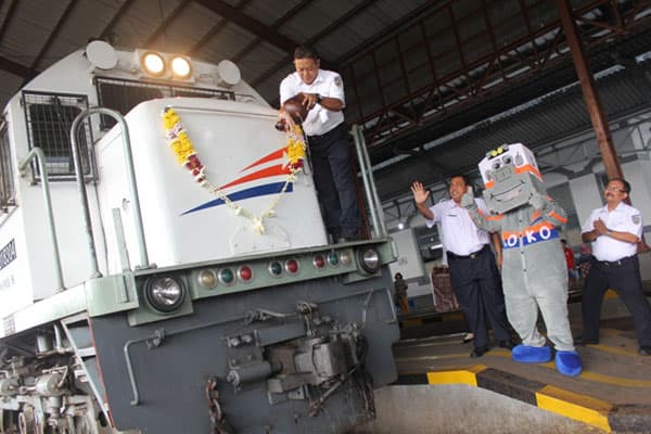 Peluncuran Perdana KA Ekonomi AC New Bengawan dan KA New Sidomukti