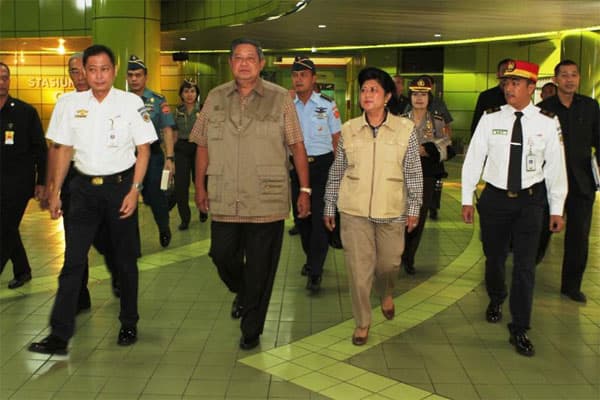 Presiden SBY Kunjungi Korban Erupsi Gunung Kelud Menggunakan KA