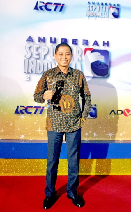 Dirut PT KAI Terpilih sebagai Tokoh Fenomenal