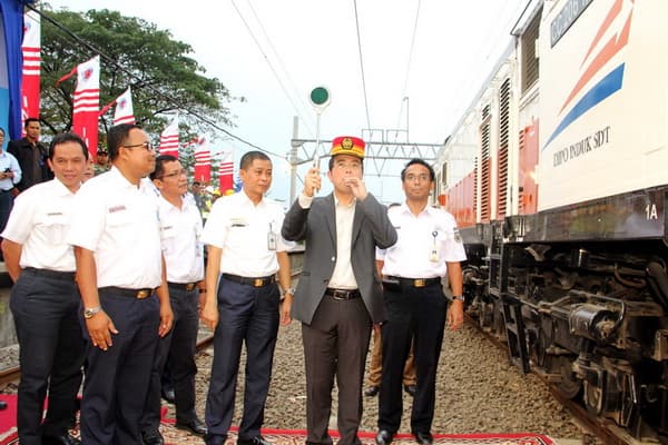 KA Angkutan Semen PT Indocement Tempuh 1.060 km dari Bogor sampai Banyuwangi