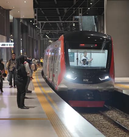 KRL (Kereta Rel Listrik)