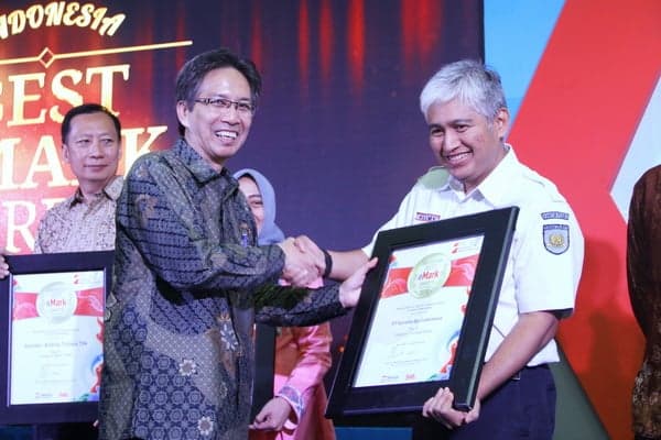 KAI Mendapatkan Penghargaan Best ICT Implementation in Sales and Marketing 