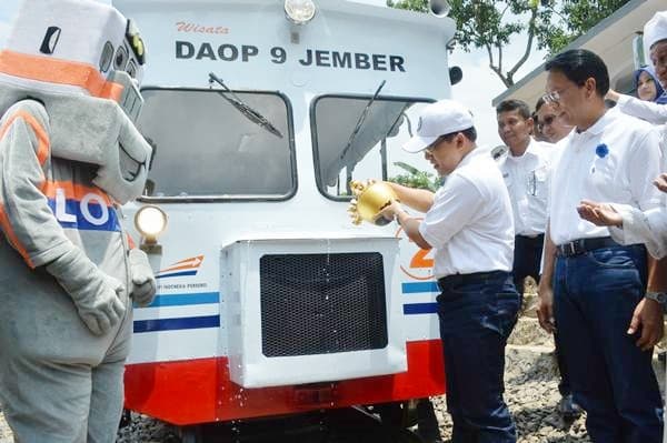 KAI Luncurkan Lori Wisata Terowongan Mrawan