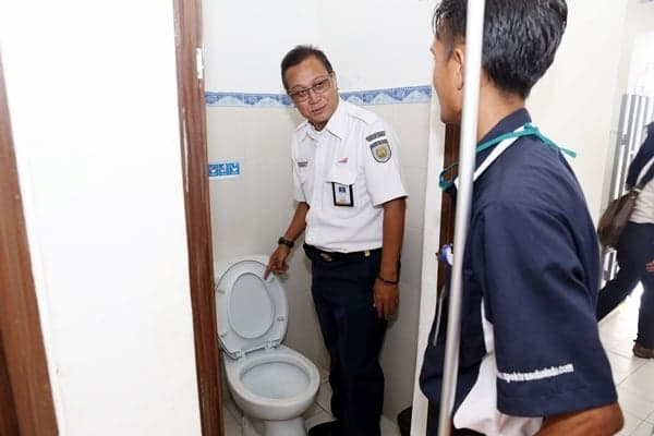 Inspeksi Jalur KA untuk Persiapan Angkutan Lebaran 2016