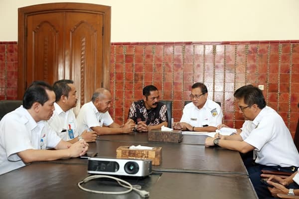 Koordinasi dengan Walikota Surakarta Terkait KA Bandara Adi Soemarmo