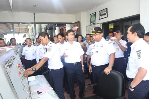 KA Inspeksi Persiapakan Angkutan Lebaran 2016