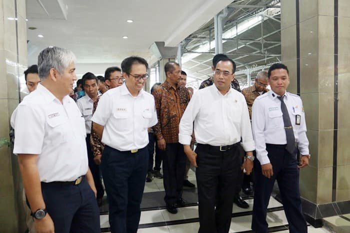 Menhub: Pelayanan Kereta Api Sudah Baik