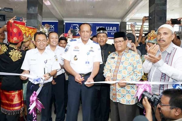 Kereta Api Cut Meutia Aceh Resmi Beroperasi