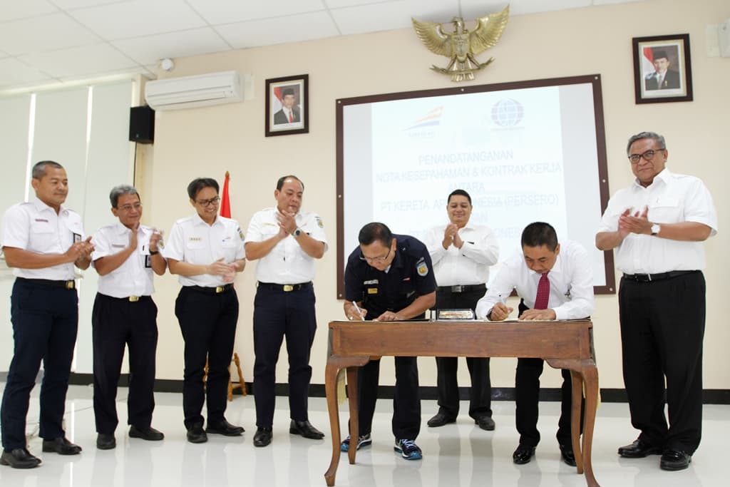 KAI Tandatangani Nota Kesepahaman Dengan PT Surveyor Indonesia (Persero)