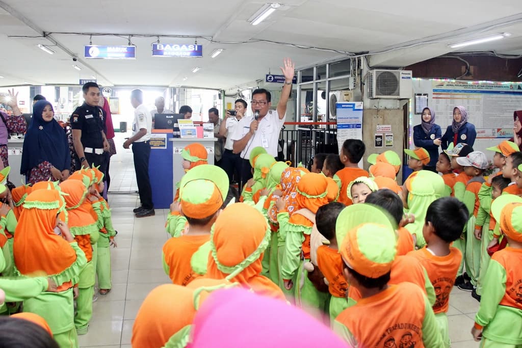 Ajarkan Cinta Kereta Api Sejak Dini