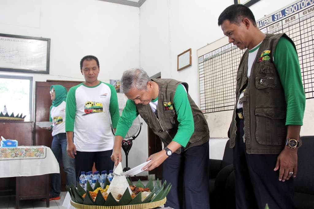 Memperingati 40 Tahun Beroperasinya Lokomotif CC 201