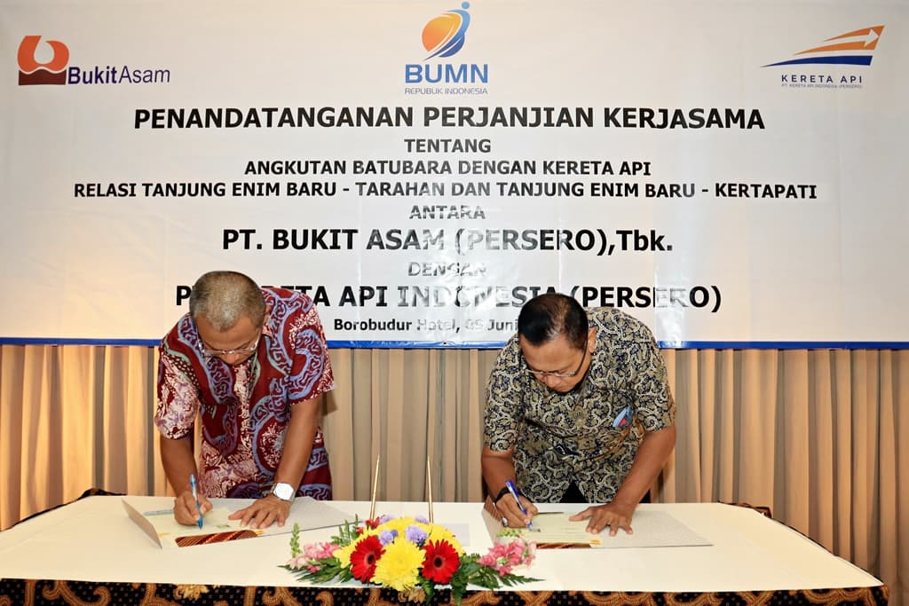 KAI Tandatangani Kontrak Angkutan Batubara dengan Bukit Asam Hingga 2021