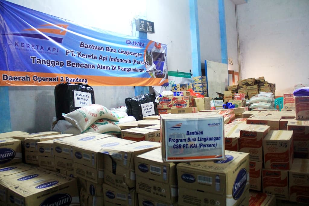 Kepedulian KAI kepada Korban Bencana Alam di Pangandaran