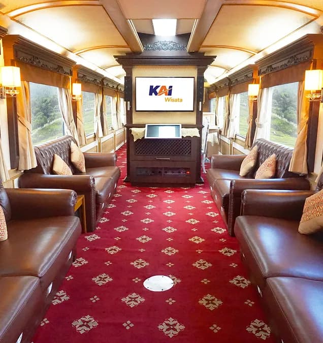 Kereta Wisata Jawa
