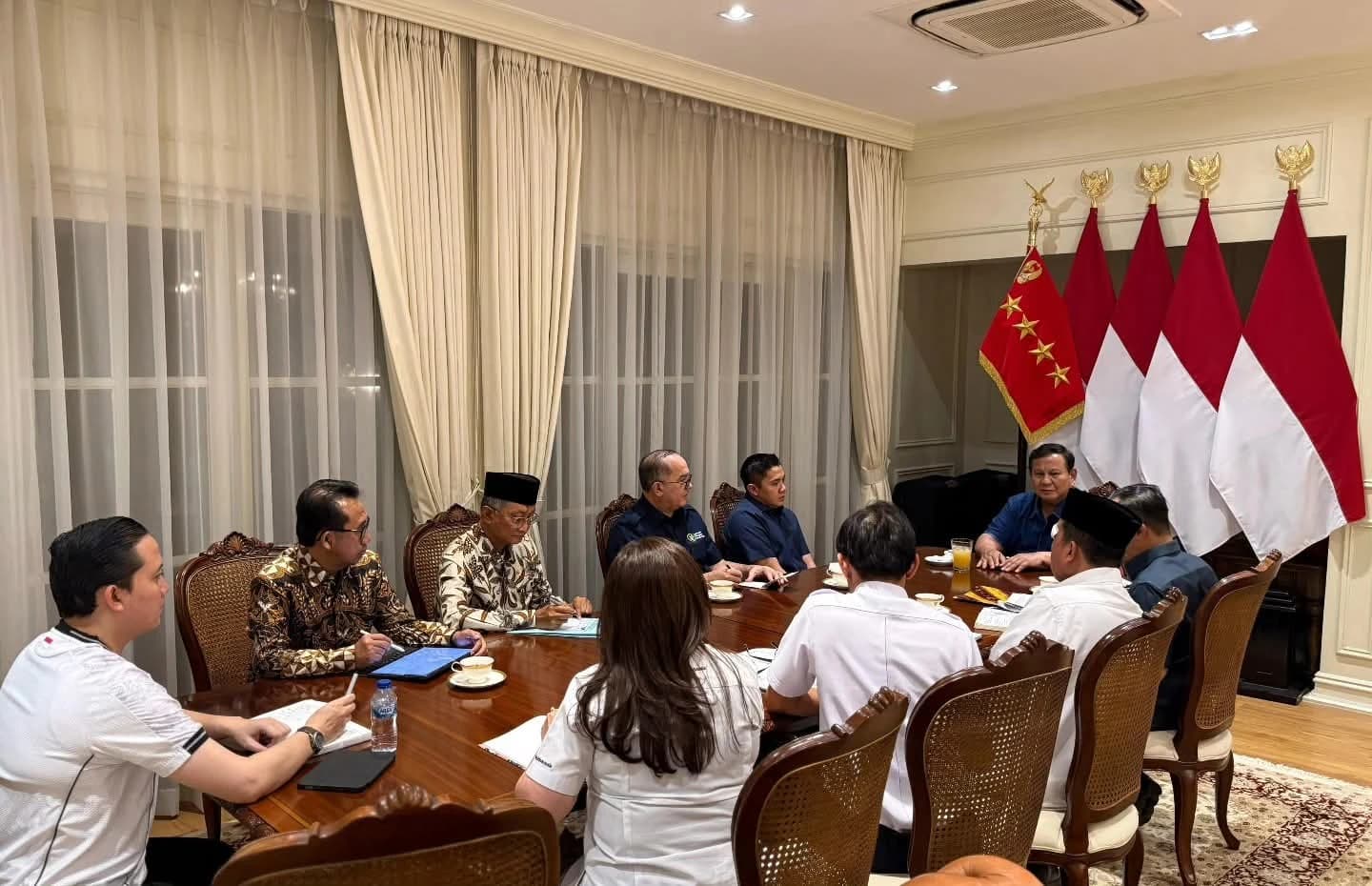 Instruksi Presiden ke Dirut KAI: Percepatan Inventarisasi Permukiman Bantaran Rel dan Penyiapan Solusi Hunian Layak