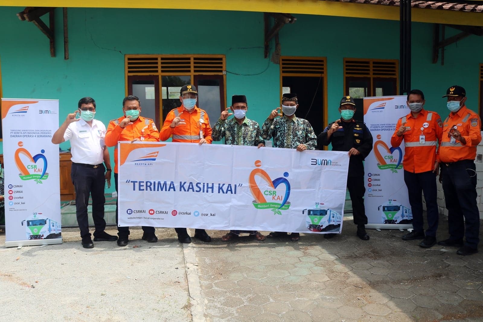 KAI Serahkan Bantuan TJSL di Daerah Operasi 4 Semarang