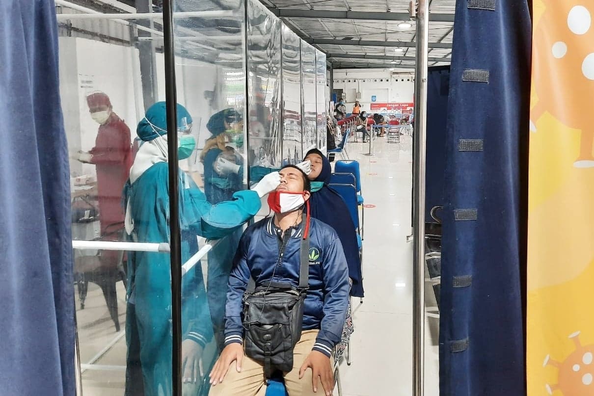Mulai 9 April 2021, Tarif Rapid Test Antigen di Stasiun Turun Menjadi Rp85.000