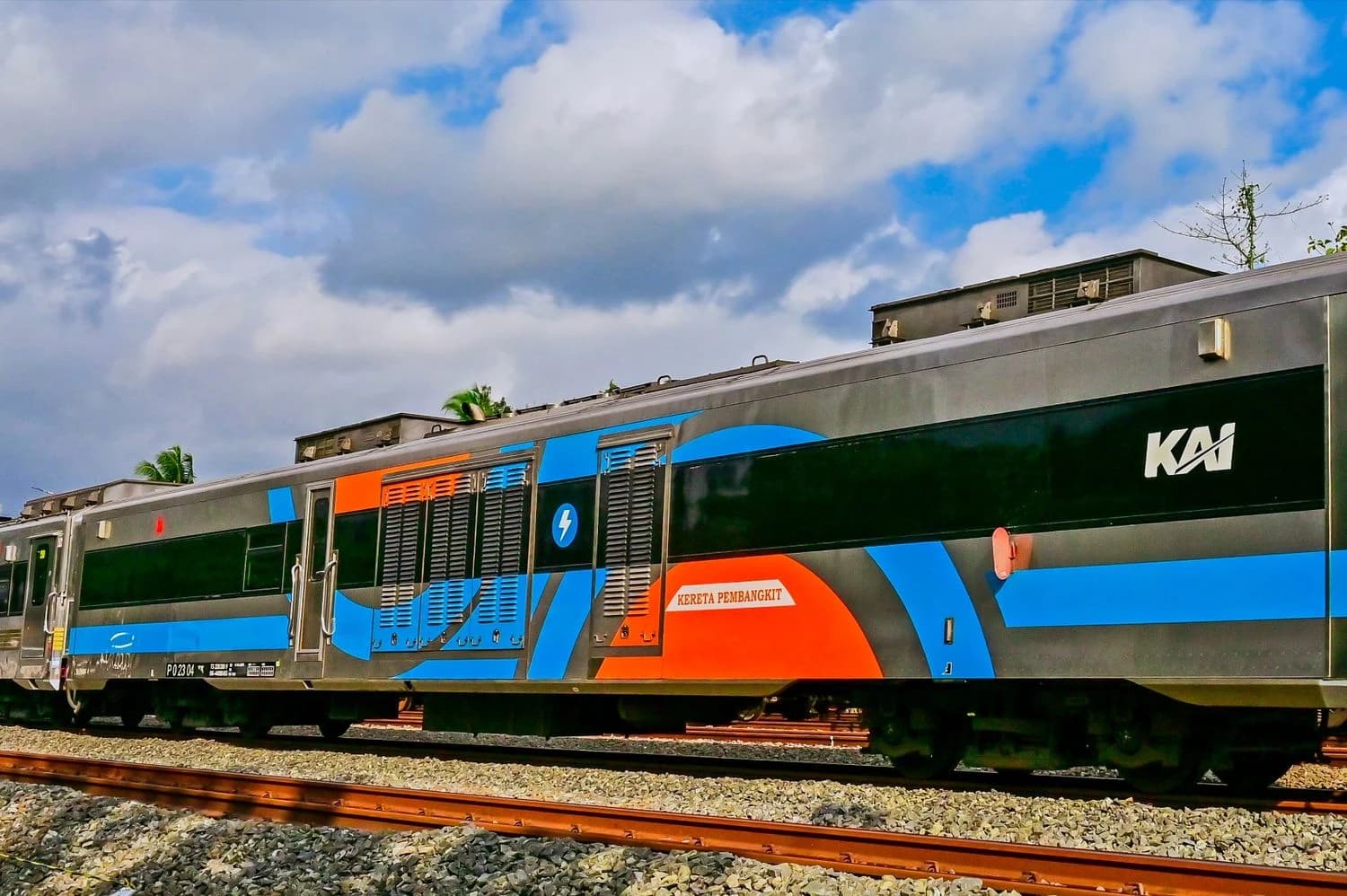 Kereta Pembangkit