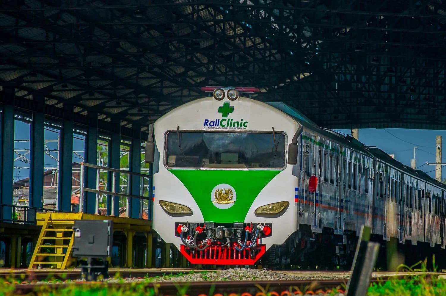 Sarana Peralatan Khusus
