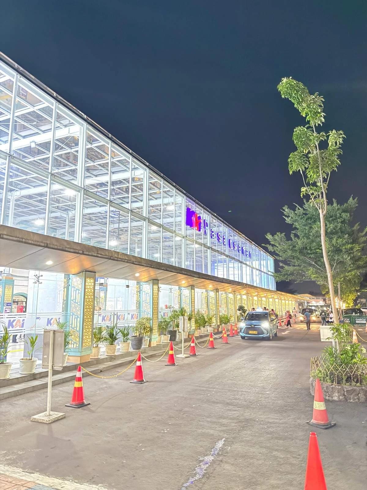 Jutaan Pelanggan Percayakan Perjalanan dengan Kereta, Ini 10 Stasiun KAI Tersibuk di Semester I 2026
