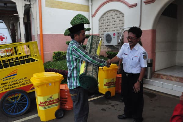 Kepedulian Lingkungan PT KAI Daop 3 Cirebon