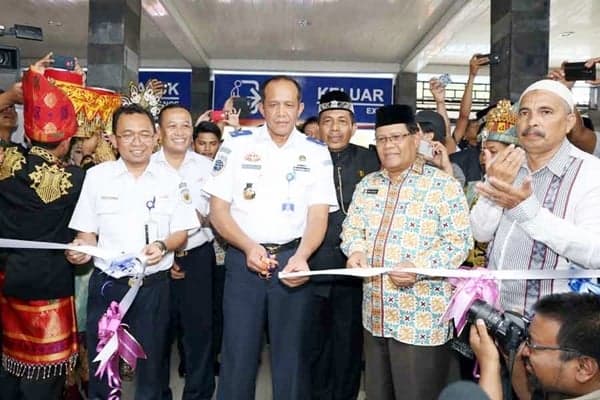 Kereta Api Cut Meutia Aceh Resmi Beroperasi