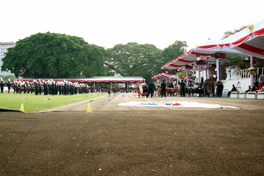 Marching Band Locomotive KAI Tampil di Istana Negara