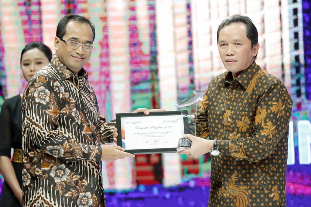 KAI Raih Penghargaan Economic Challenges Awards 2017