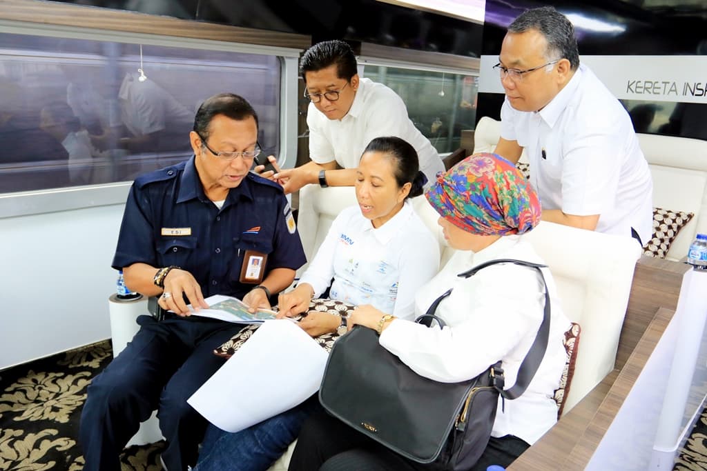 Menteri BUMN Gunakan KAIS Tinjau Proyek Kereta Cepat