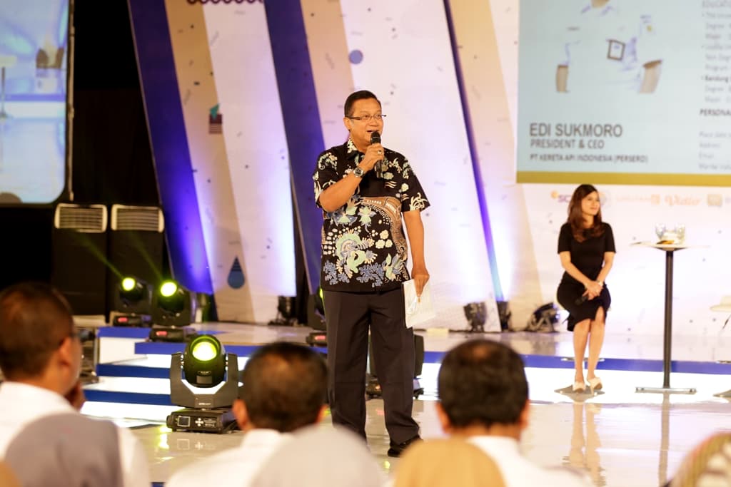 Direktur Utama KAI Berikan Motivasi Kepada Generasi Milenial