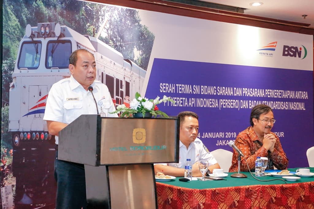 KAI Terima Dokumen SNI Sarana dan Prasarana Perkeretaapian