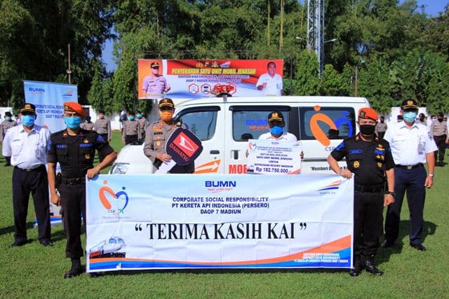 Daop 7 dan Daop 4 Kembali Menyerahkan Tanggung Jawab Sosial Perusahaan
