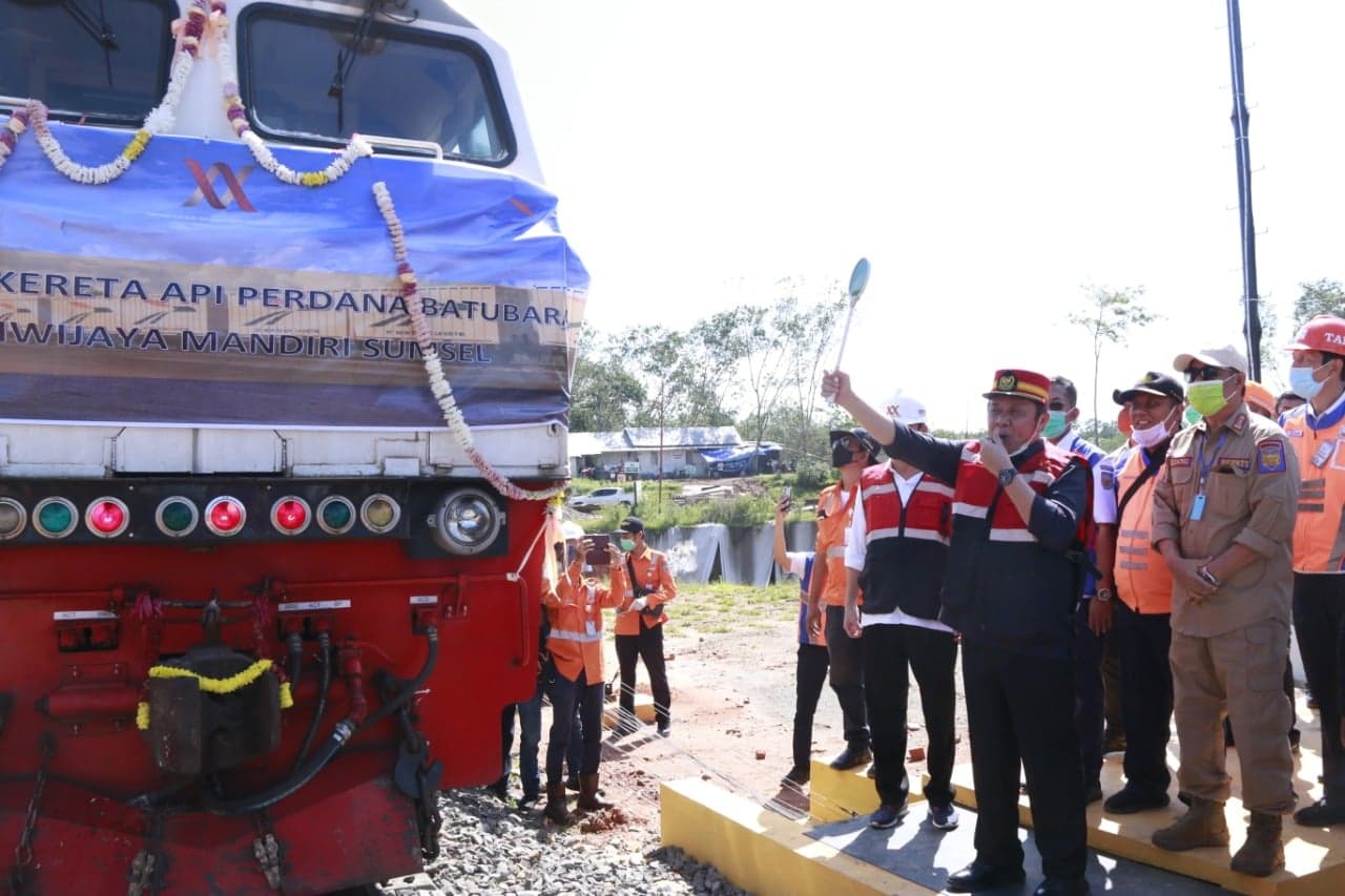 Inovasi di Tengah Covid-19, KAI Tambah Perjalanan KA Angkutan Batu Bara