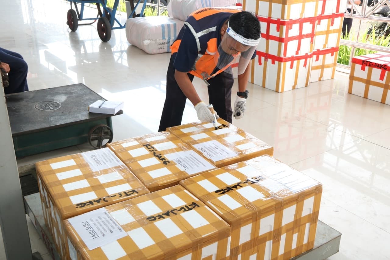 Rail Express, Alternatif Distribusi yang Aman dan Tepat Waktu Bagi Home Industry
