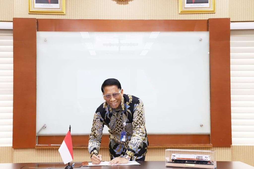 Wujudkan Angkutan Logistik yang Efisien, KAI Bersinergi dengan Pelindo 1 dan KIM