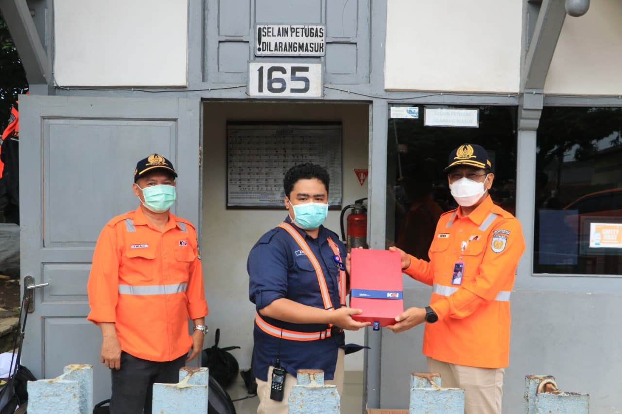 Dirut KAI Pimpin Sosialisasi Keselamatan Pelintasan Sebidang di Bandung