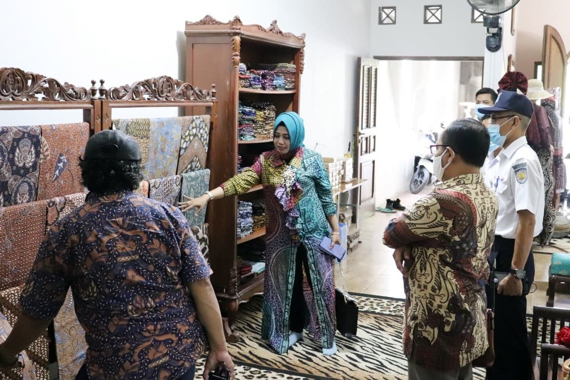 Terus Dukung Pengembangan UMKM, KAI Raih Penghargaan