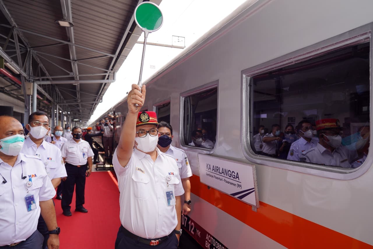 KA Airlangga Resmi Layani Masyarakat di Relasi Pasar Senen-Surabaya Pasar Turi