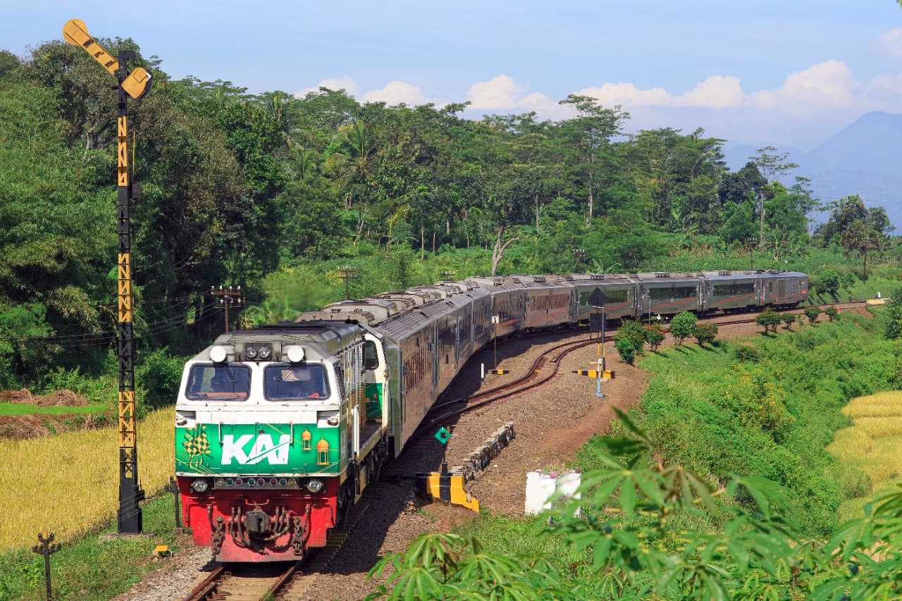 Mudik Dilarang, KA Jarak Jauh Hanya Untuk Perjalanan Mendesak dan Kepentingan Non Mudik