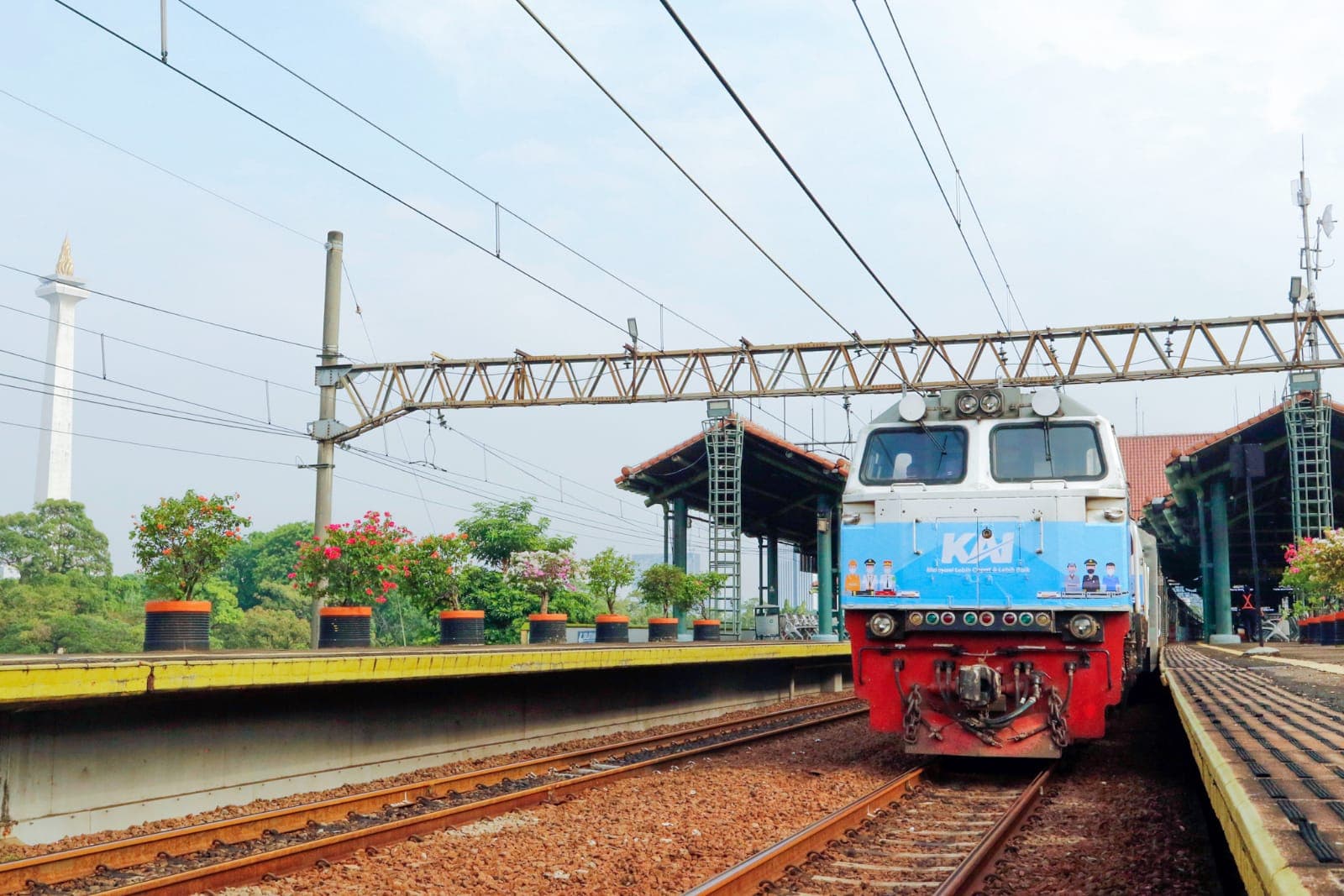 Naik KA Jarak Jauh Menjadi Maksimal 3x24 Jam Untuk Syarat RT-PCR