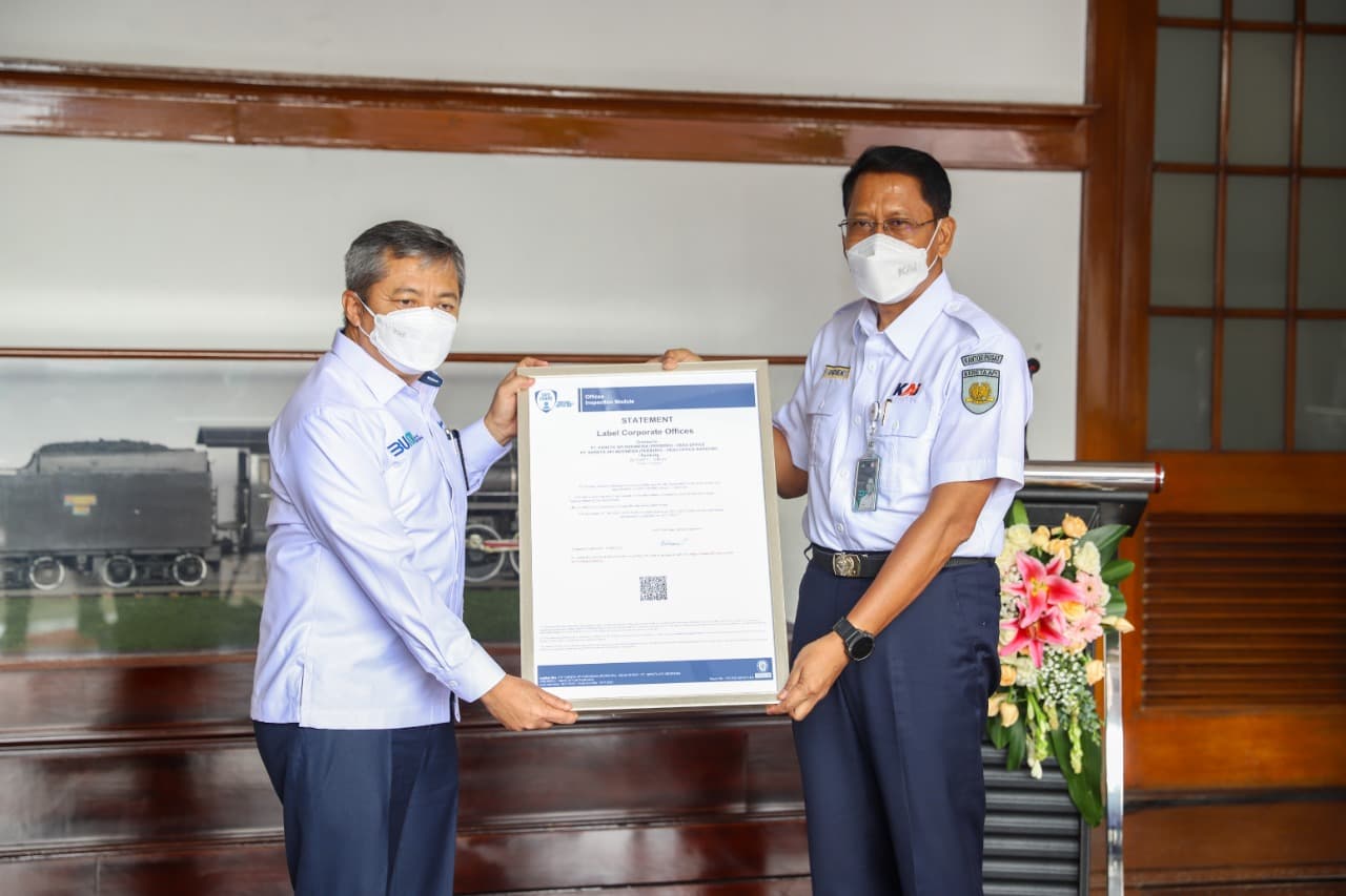 Disiplin Terapkan Prokes, KAI Raih Safe Guard Label SIBV
