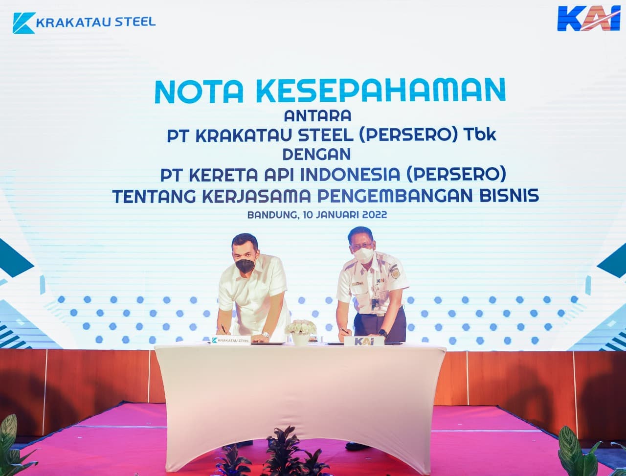 Kembangkan Bisnis, KAI Tanda Tangani MoU dengan Krakatau Steel